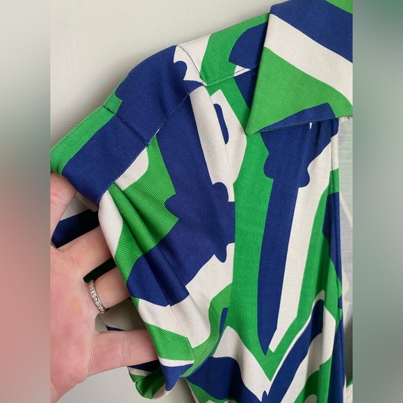 Diane Von Furstenberg Vintage Jilda Silk Wrap Dress in Why Green Size 6 - Picture 8 of 10